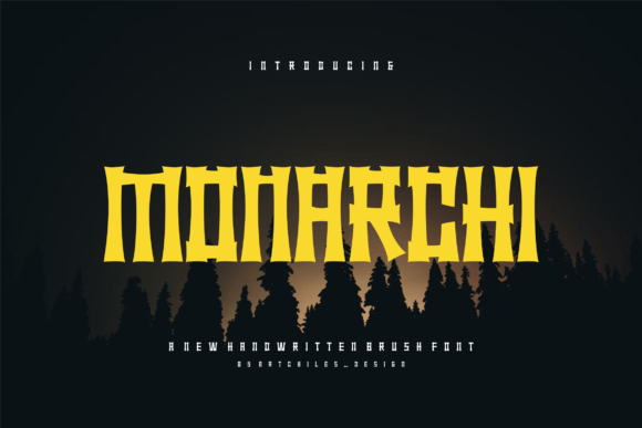 Monarchi Font: Elegant Display Type for Crafters